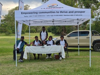 La Patrona Foundation volunteers assisting migrants and underprivileged families in Zimbabwe