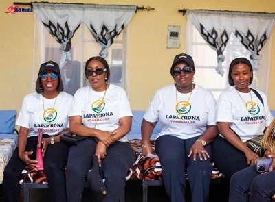 La Patrona Foundation team members working with the community in Avondale, Zimbabwe